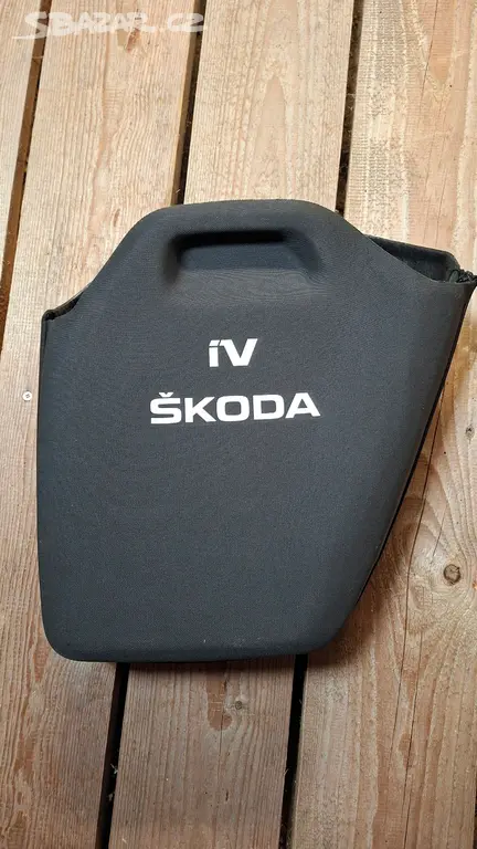 Náhled: Kapsa pro napájecí kabely Skoda Enyaq IV